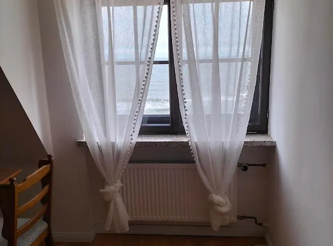 Dom Nad Morzem U Ewy * Chłopy